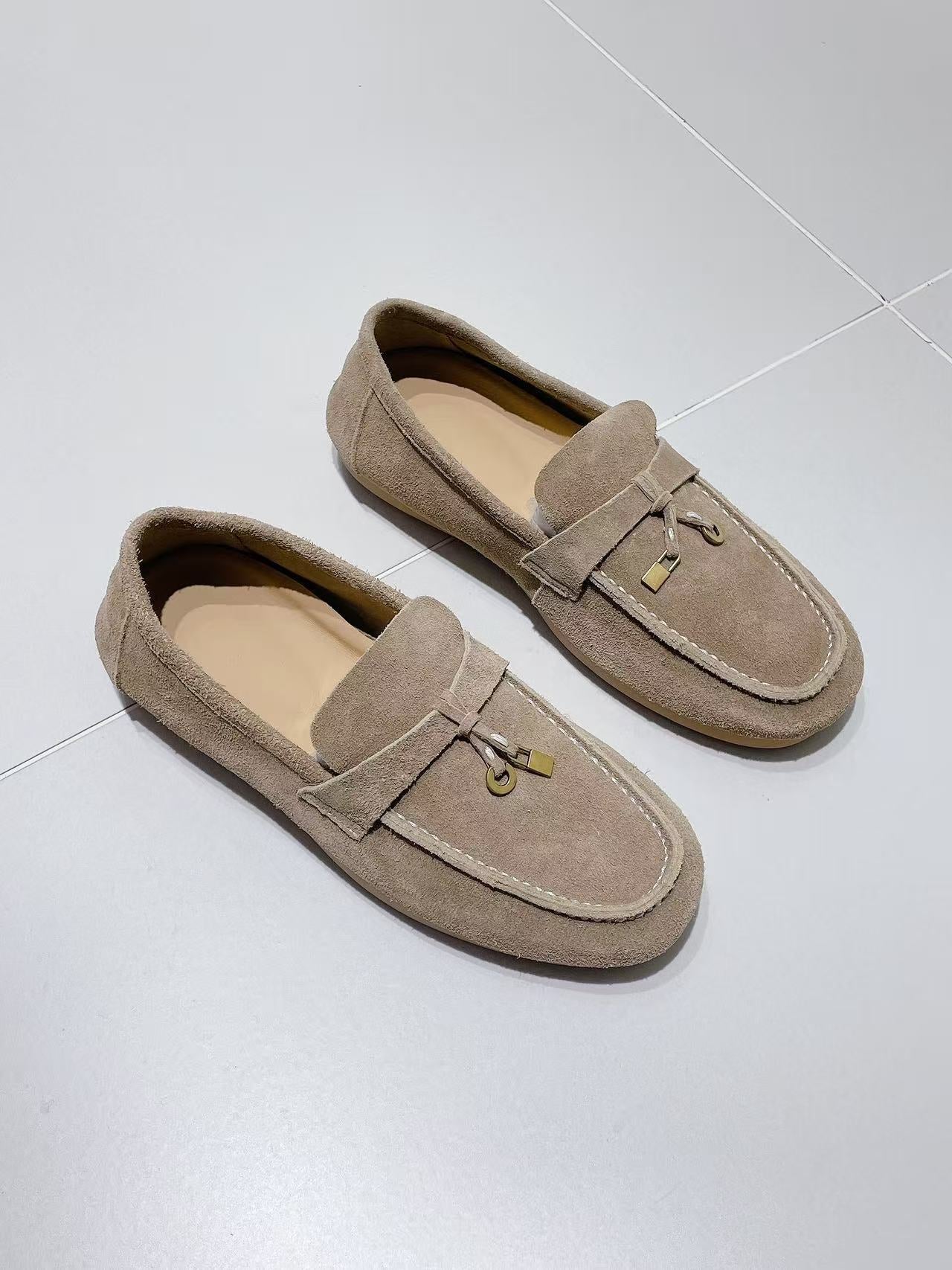 British Cow Split Retro Easy Matching Flat Metal Buckle Small Loafers